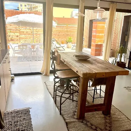 Nid Douillet Sur Roof Apartment