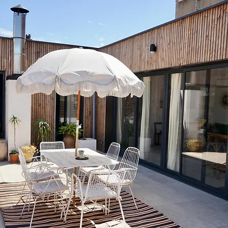 Nid Douillet Sur Roof