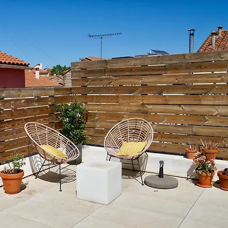Nid Douillet Sur Roof Apartment *