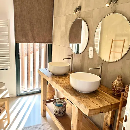 Nid Douillet Sur Roof Apartment Perpignan