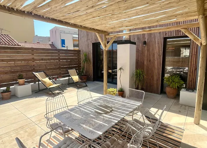 Nid Douillet Sur Roof